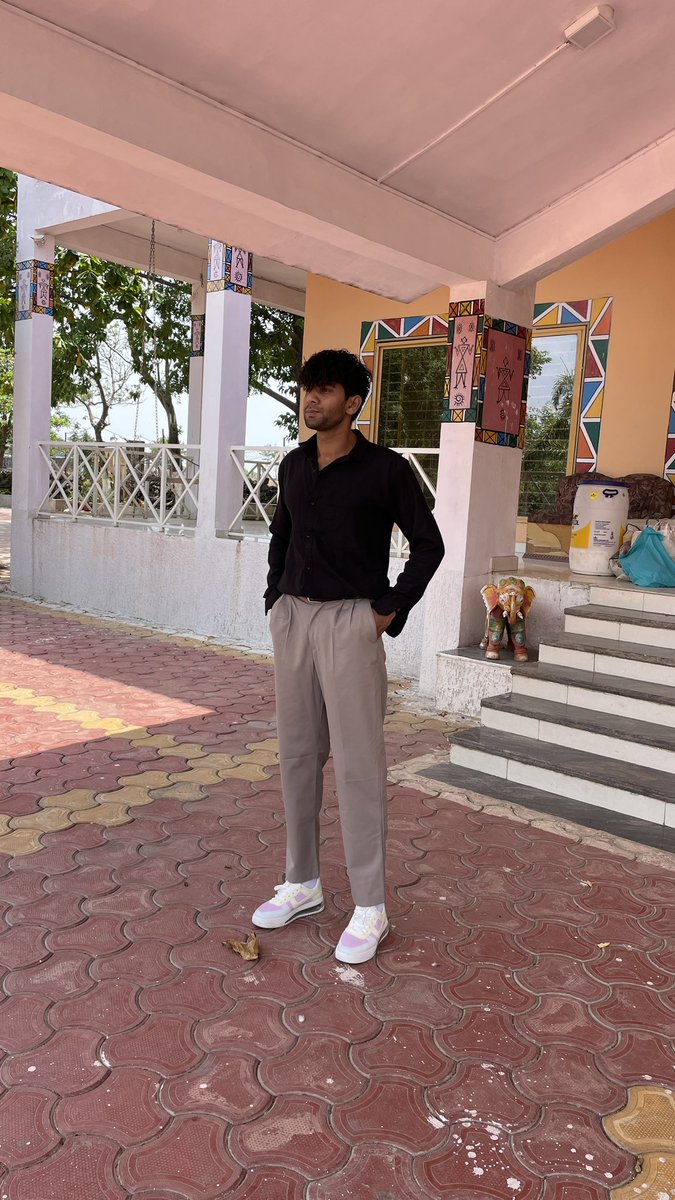 ssumitmaran's tweet photo. 💸 https://t.co/JlOolSjEYQ
