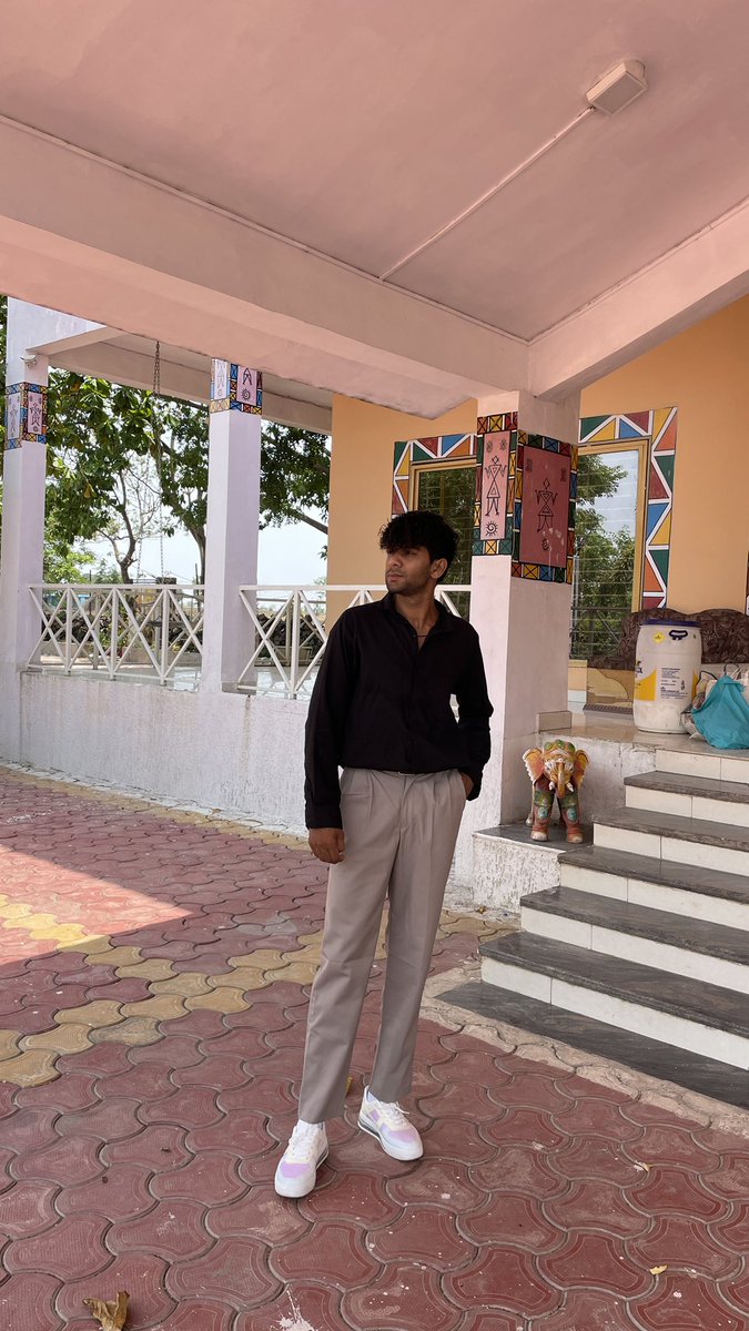 ssumitmaran's tweet photo. 💸 https://t.co/JlOolSjEYQ