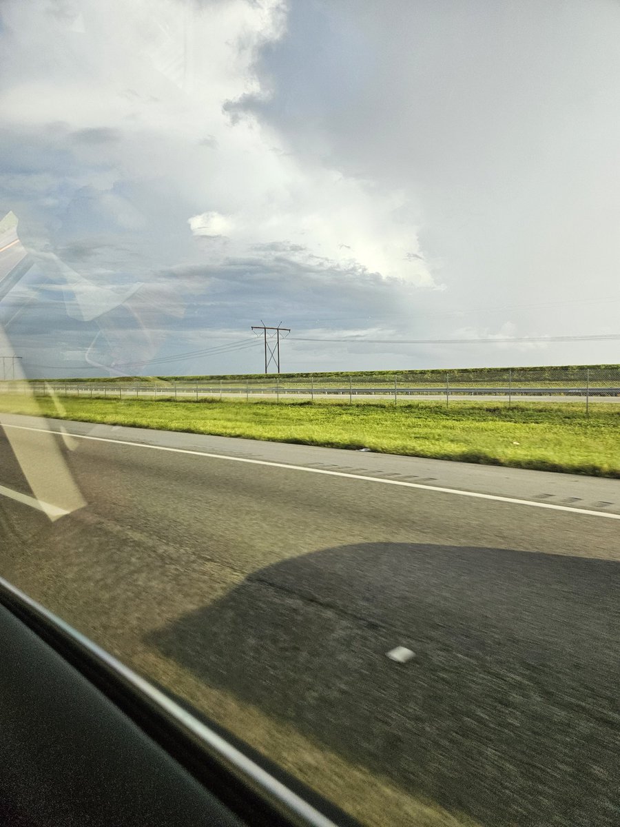 si me esperan 3 horas y lo único que puso ver es esto me voy a demenciar