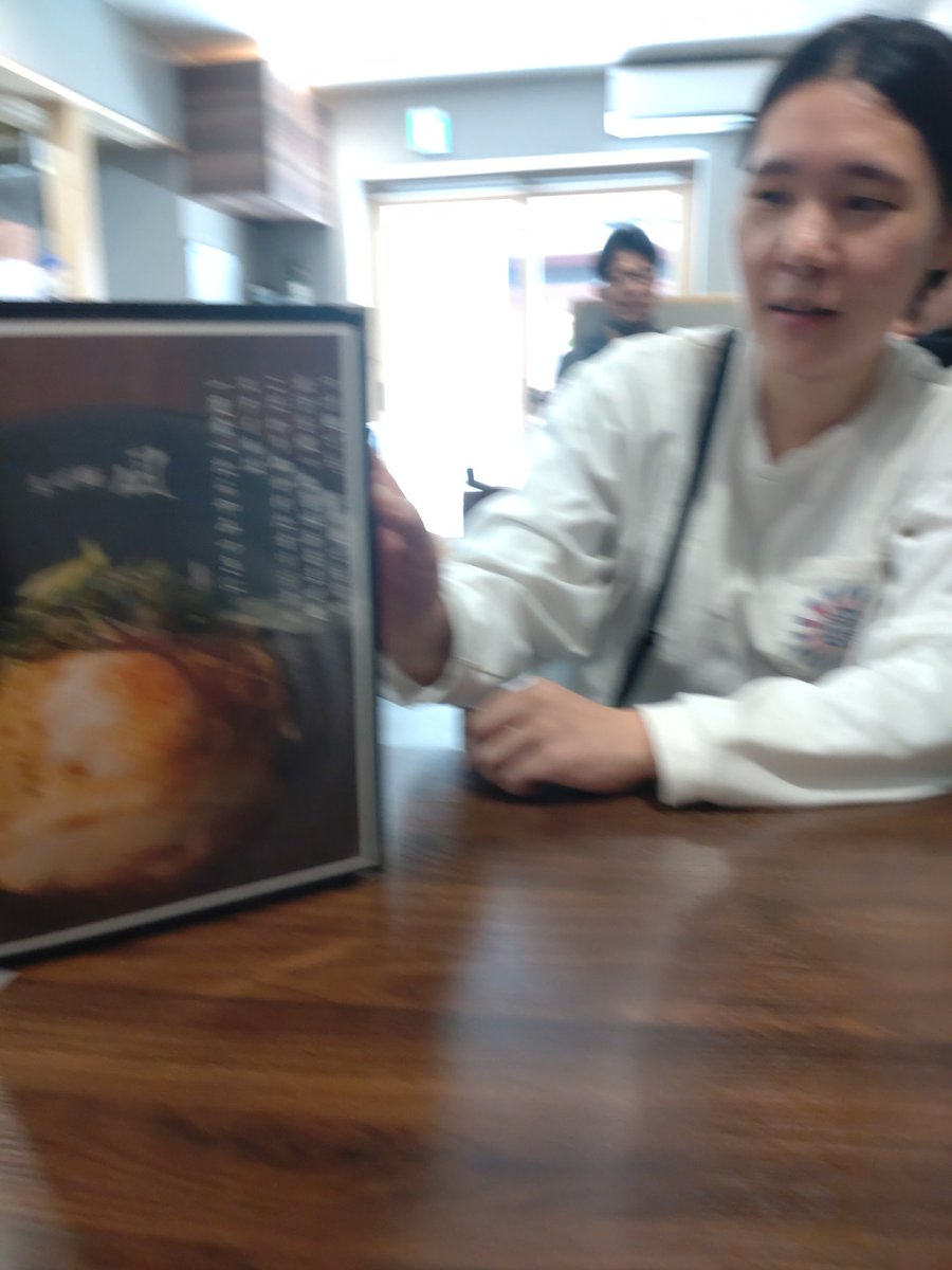y_okano's tweet photo. 本日は、娘とツール

岡山で開店の まぜ麺凪 からソフトボール部練試合の応援

あまりの暑さにノンアル補給　からの　桃カキ氷

有意義な１日でしたが、オヤジと遊ぶより　早く旦那を　孫を、、、W https://t.co/m66reoWlFt