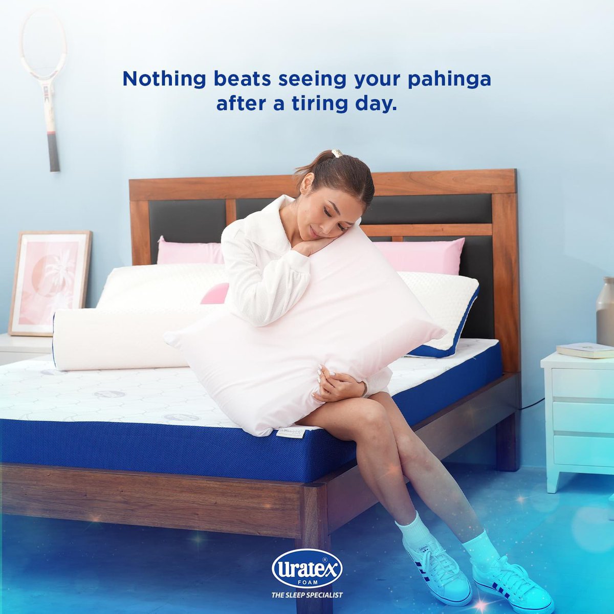 OfficialKBB's tweet photo. After a long tiring day, nothing says ‘pahinga’ more than your sweet, comfortable bed. Unwind, relax, hug a pillow, and get your well-deserved pahinga, bestie. 💙

#KathrynforUratex  #ItsAlwaysBeenU #UratexSleepSpecialist #KathrynBernardo https://t.co/Hy9vqNaLPZ