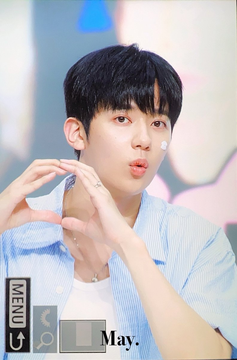 May0514_'s tweet photo. 240803 더운데 고생했어 ㅠㅠ
#신예찬 #예찬 #イェチャン #오메가엑스 #SHINYECHAN #YECHAN #OMEGA_X https://t.co/3CKzghPoNF