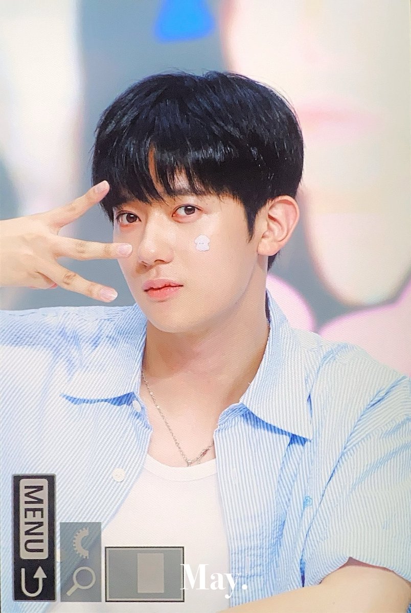 May0514_'s tweet photo. 240803 더운데 고생했어 ㅠㅠ
#신예찬 #예찬 #イェチャン #오메가엑스 #SHINYECHAN #YECHAN #OMEGA_X https://t.co/3CKzghPoNF