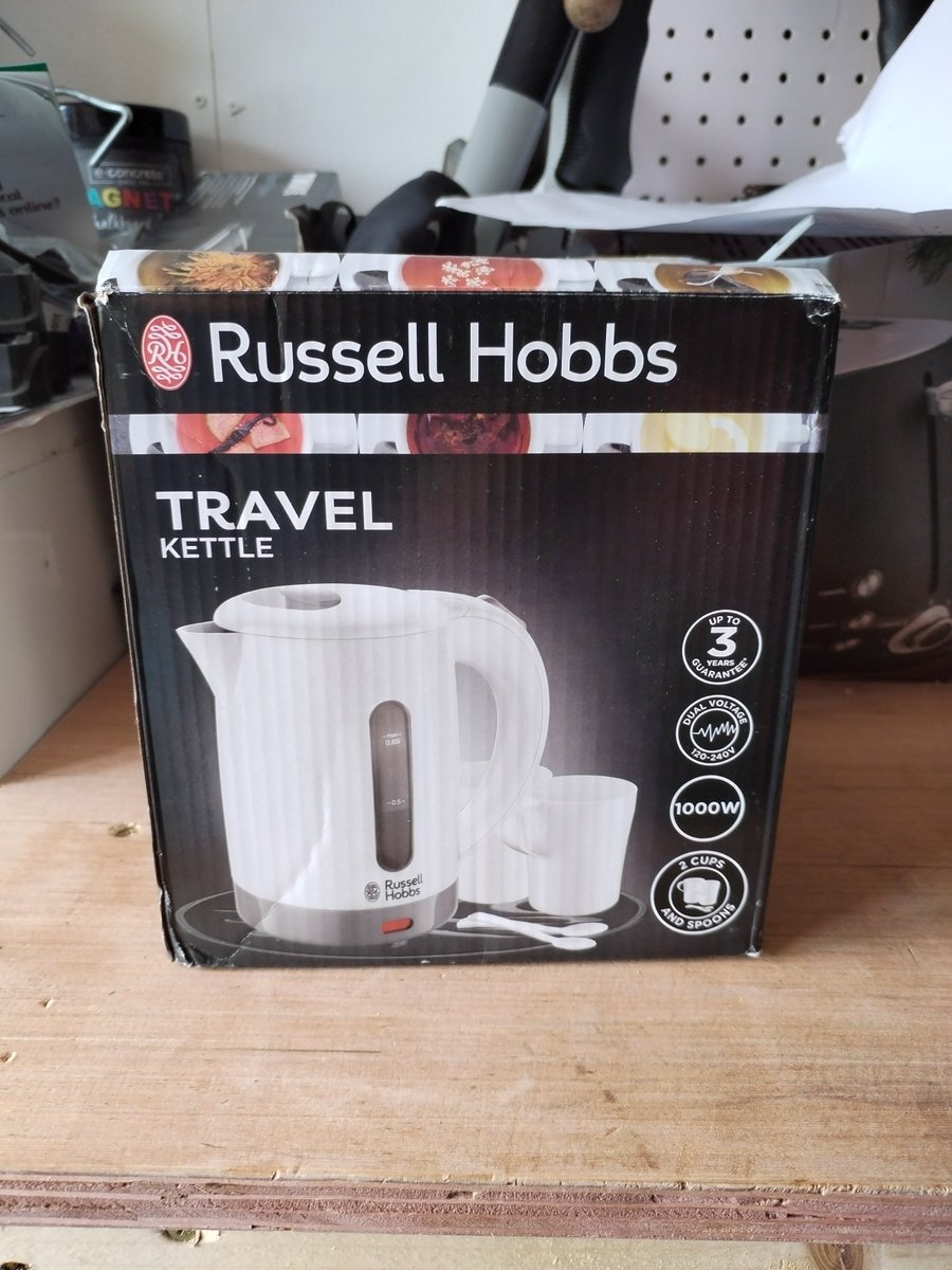 Busy day at <a href="/railwaygardens/">Railway Gardens</a> 

Borrowed:
Our sander off to Sanquahar Street
The 8 person tent off for a break in the <a href="/BannauB/">Bannau Brycheiniog (Brecon Beacons) National Park</a> with a family from Cross Keys
Camping chairs
Travel kettle off to the <a href="/eisteddfod/">eisteddfod</a> 
Steam cleaner

Returned:
Lawnmower
Folding ladder
Pressure washer