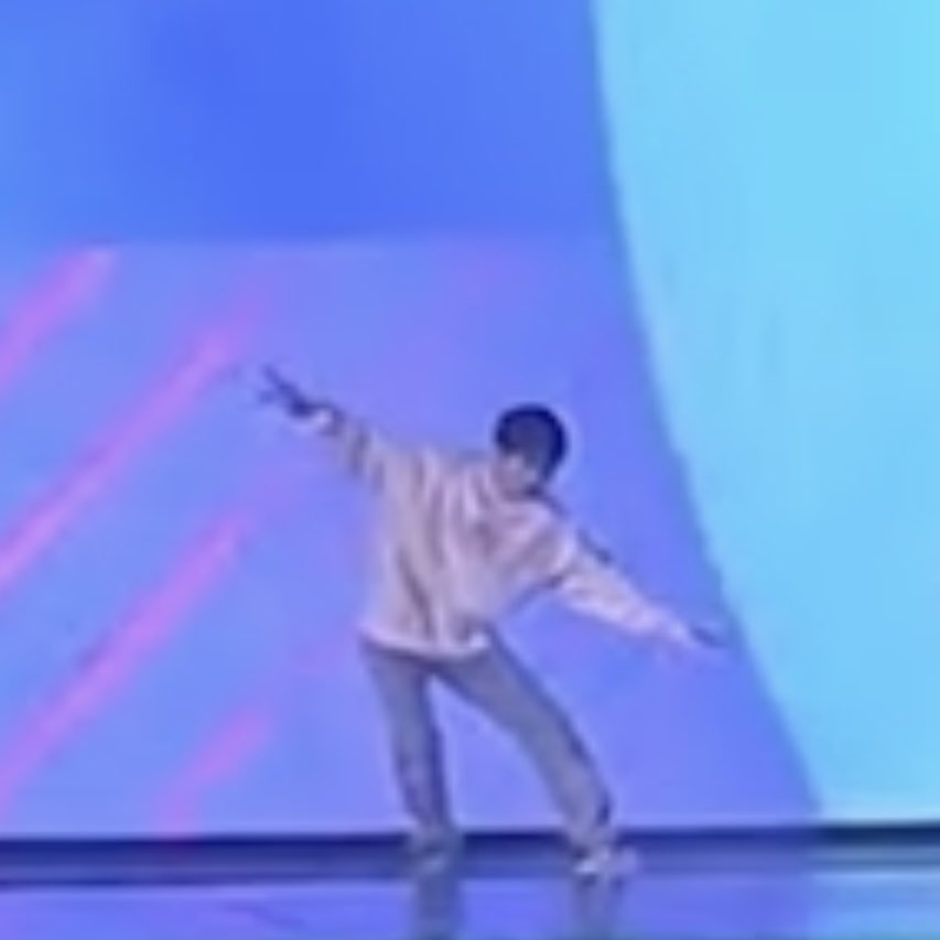 howoosol's tweet image. some silly 144p microwave quality woozi pictures