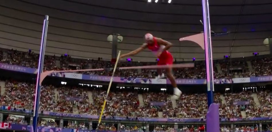 Devin Heroux tweet media