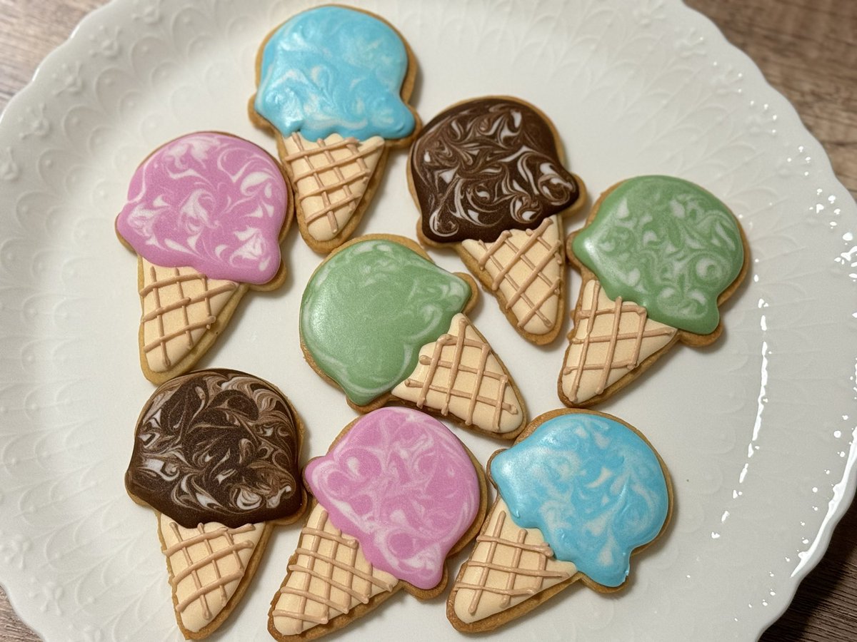 sherry91675464's tweet photo. 今日は夏のシリーズでチョコバナナとかき氷、アイスなど作ってみました😌

#お菓子作り #お菓子作り好きな人と繋がりたい #コッタ  #ケーキ作り #ケーキ　#お菓子  #お菓子作り記録　#アイシングクッキー　  #お菓子作り記録 #cotta #富澤商店 #tomiz https://t.co/MO2v5MuTgs