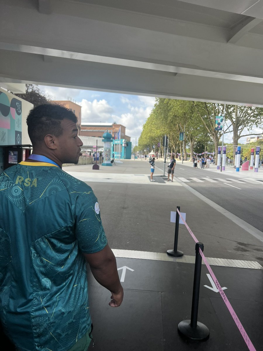 SouthAlabamaTXC's tweet photo. Francois in the Olympic Village! https://t.co/ZVkPkrJRaY