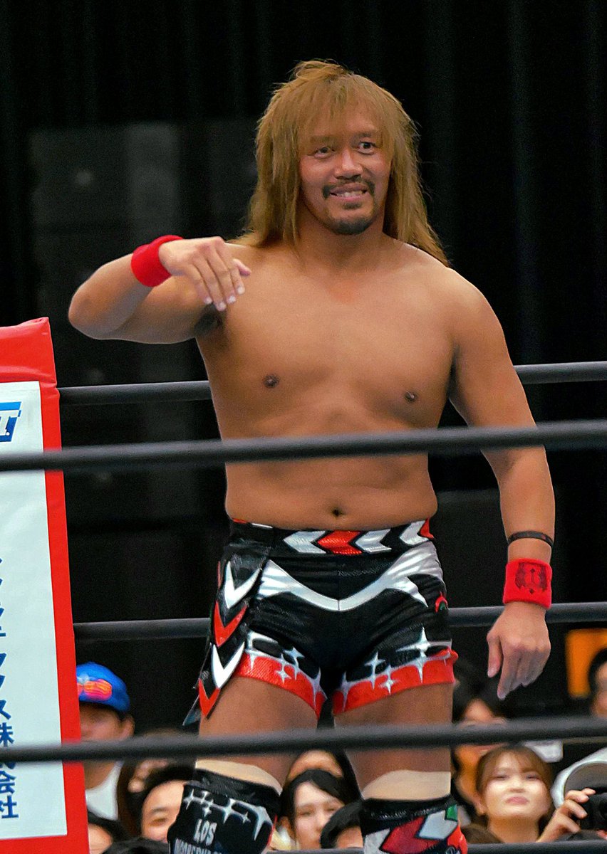 ReachingDestino's tweet photo. Another annoying pest down. Nobody cares about your pointless yelling and screaming. Take that somewhere else.

You and all of the goodwill Bullet Club should be locked in a box and pushed off a pier.

6 points. Anything can happen in the G1. Never count me out. https://t.co/Tu3A08zX6p