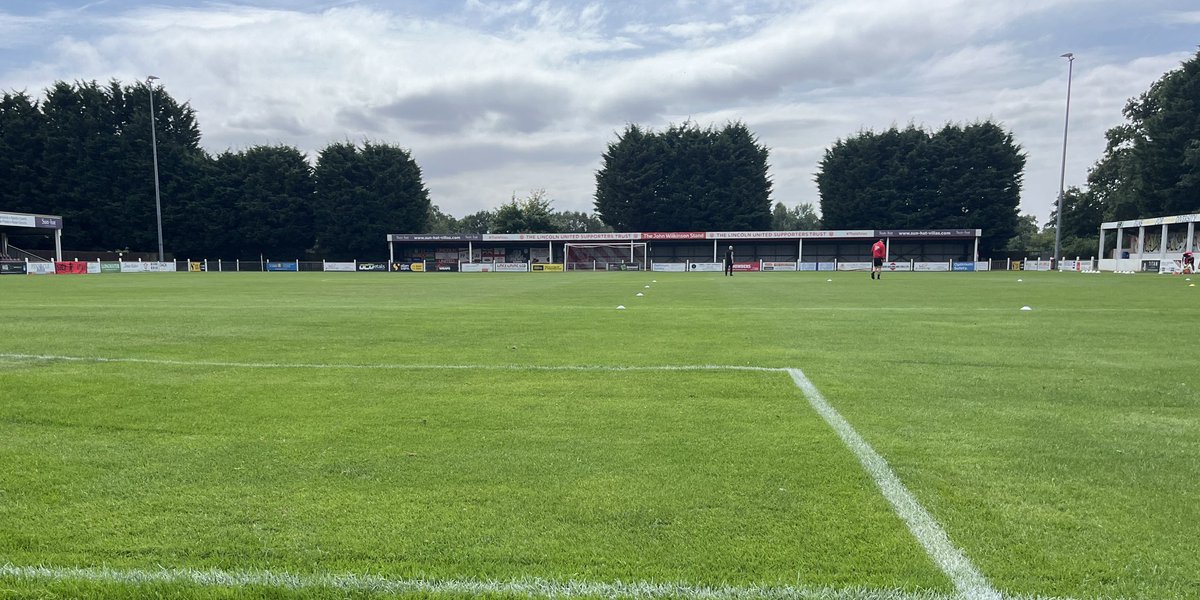 LincSport's tweet photo. ⚽️ We’re at Ashby Avenue as @LincolnUnited welcome @GooleAFC in the Extra Preliminary Round of the #EmiratesFACup.

💻 Follow for live updates and coverage from @JJohnson_16. #TheWhites #LINGOL https://t.co/Gz6V9Q9rse