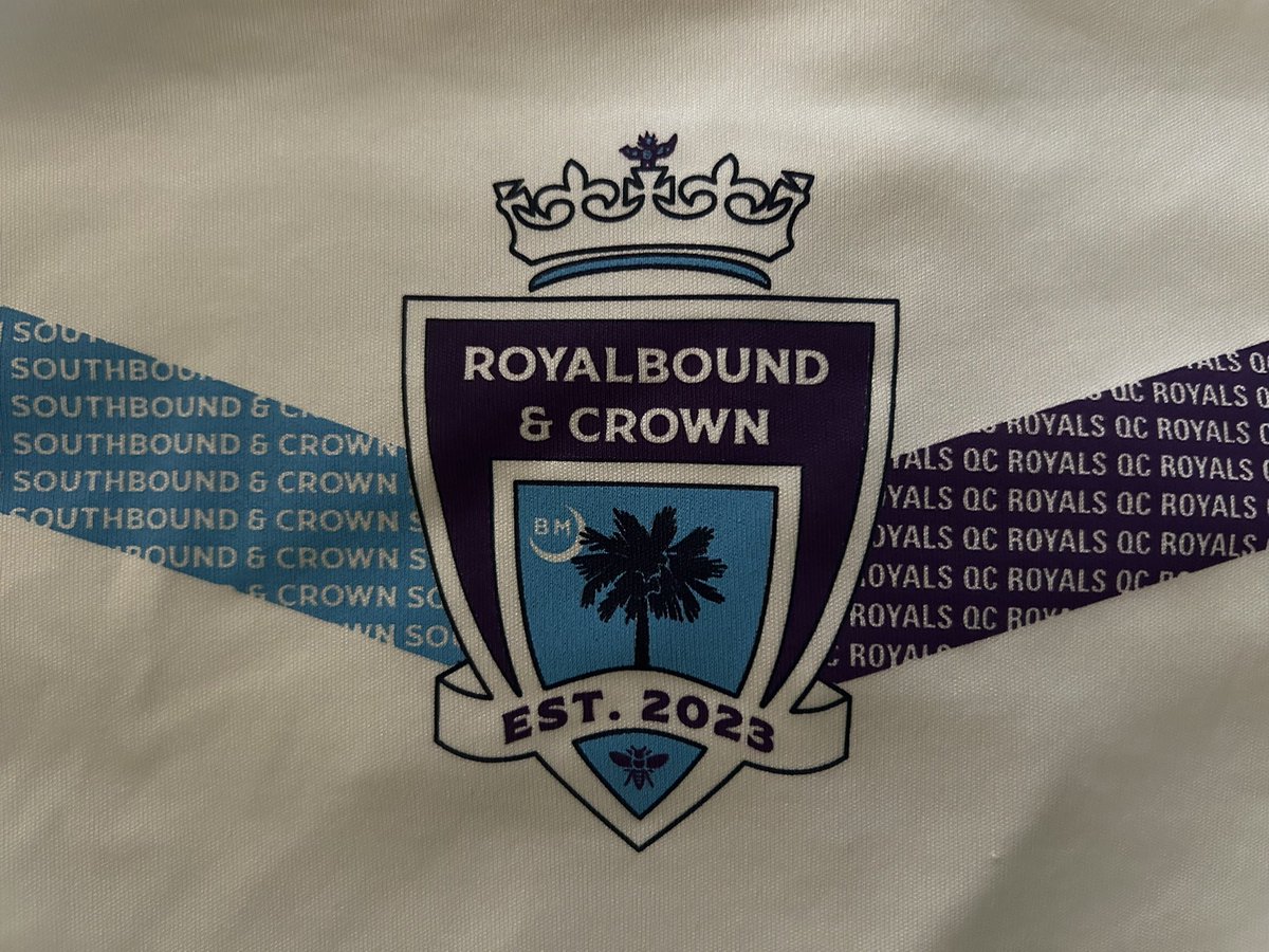 QC_Royals's tweet photo. 🎶  Let me tell you about my best friend 🎶  @SouthboundCrown https://t.co/0f2Ond7ERF