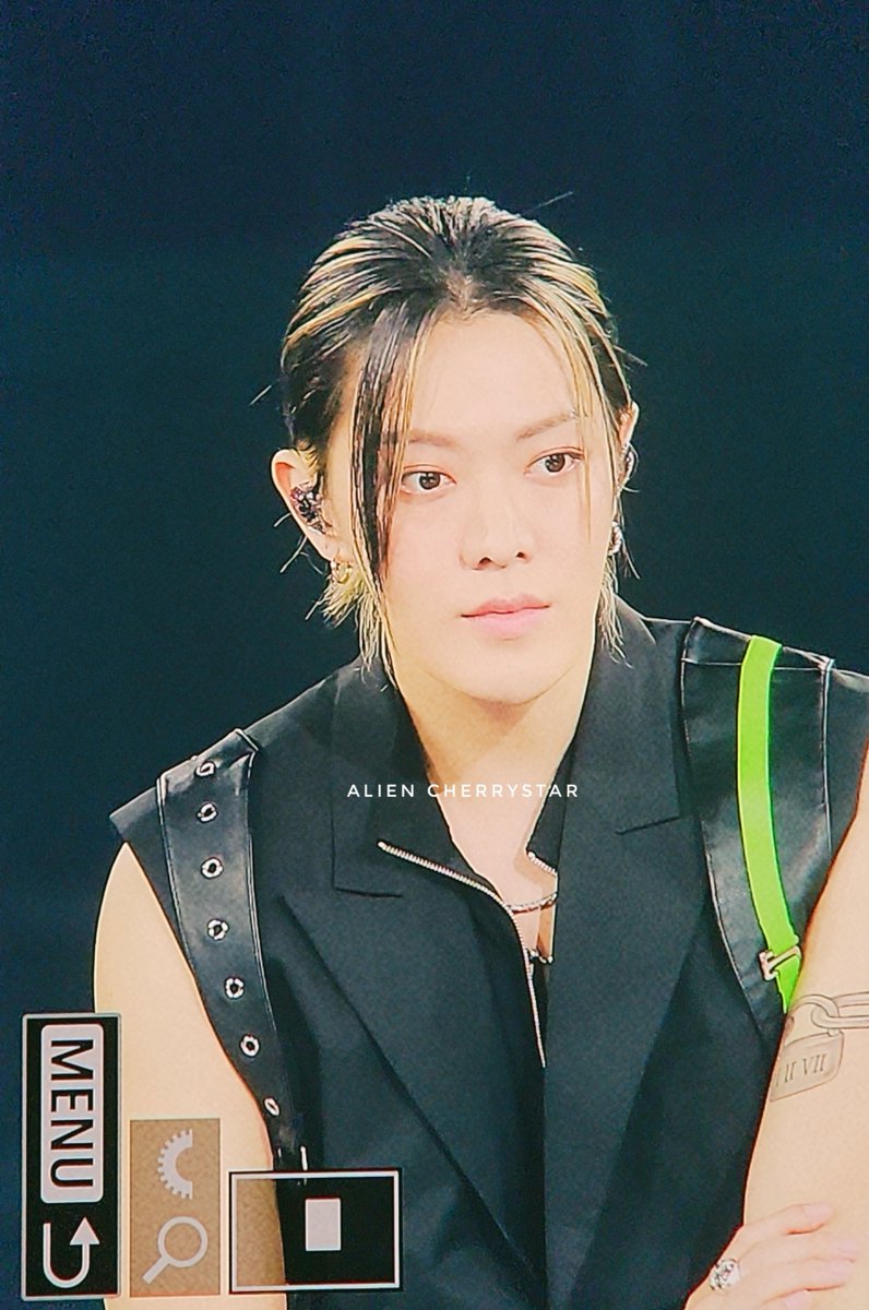 MY_MarkYu's tweet photo. 【240803】

😶‍🌫️

#NCT127 #YUTA #유타 #中本悠太 #ユウタ #NCT #YUTAxLouisVuitton #LouisVuittonxYUTA https://t.co/42xDWZ3Czs