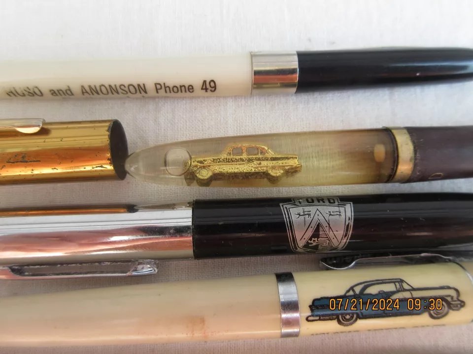 rusticrelics04's tweet photo. intage Lot Advertising Pens FORD Floaty Floating Car 1951 Crestliner Iowa https://t.co/VAZZbmuK03…… #eBay via
@eBay

#ink #pens #collector #Ford #cars #classiccars #inkpen #writing #vintage #midcentury #unique #Iowa #Rare #Crestliner #pencollection #pencollector #journalist https://t.co/mlEucn5Q46