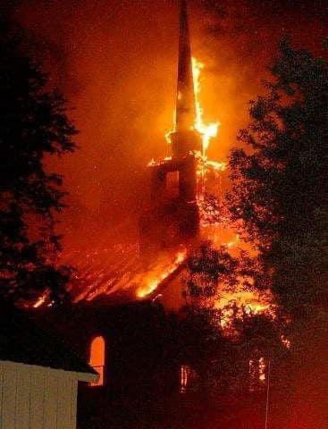 Firemutualaid's tweet photo. 14 years ago today 8/3/2010 - Multiple alarm church fire in South Londonderry Vt. Dispatchers on duty were Tom Redin and Kassie (Dupre) Lunderville. https://t.co/QGAWWhFxSI