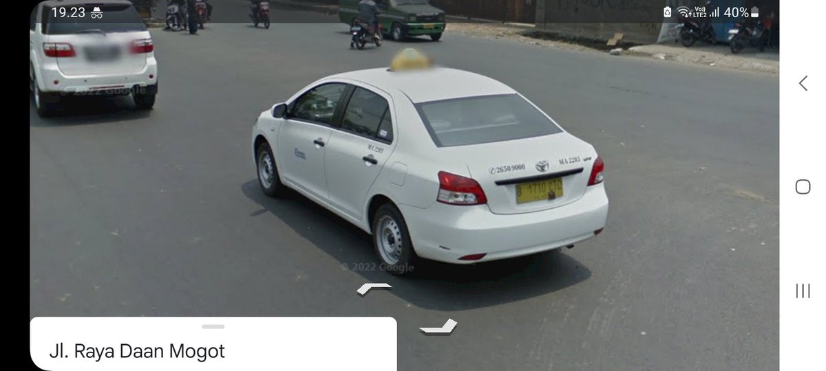 NicoDL0811's tweet image. #Throwback2013 #Flashback2013

Taksi @Express_Group MA 2203 B 1710 CTC sedang berjalan menuju Pool Taksi Express MA (Mega Pool Express Group) Batusari, Batuceper, Tangerang di Jalan Raya Daan Mogot, Batuceper, Tangerang pada September 2013

Sumber Gambar : Google Maps