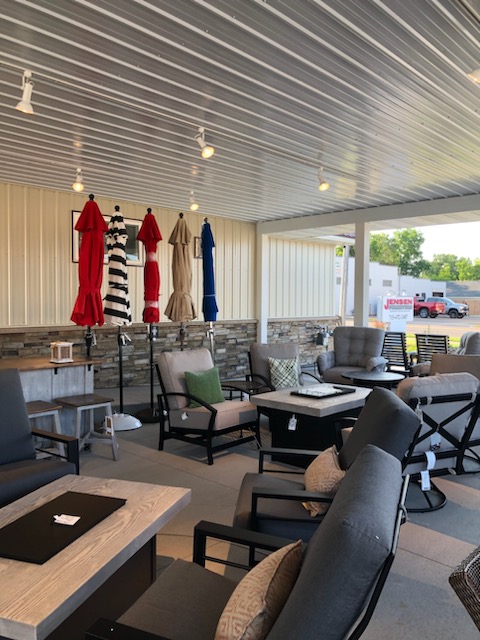 FurnitureJensen's tweet photo. Our deals are shining brighter than ever! ☀ Don't miss out on our sizzling mid-year clearance sale 🔥  #sizzlingsale #midyearclearancesale #onlythebest

📍 101 MAIN STREET, LUCK, WI
📢 FREE Delivery (100-Mile radius) + Interest-FREE Financing Available https://t.co/EdkegTJrI1