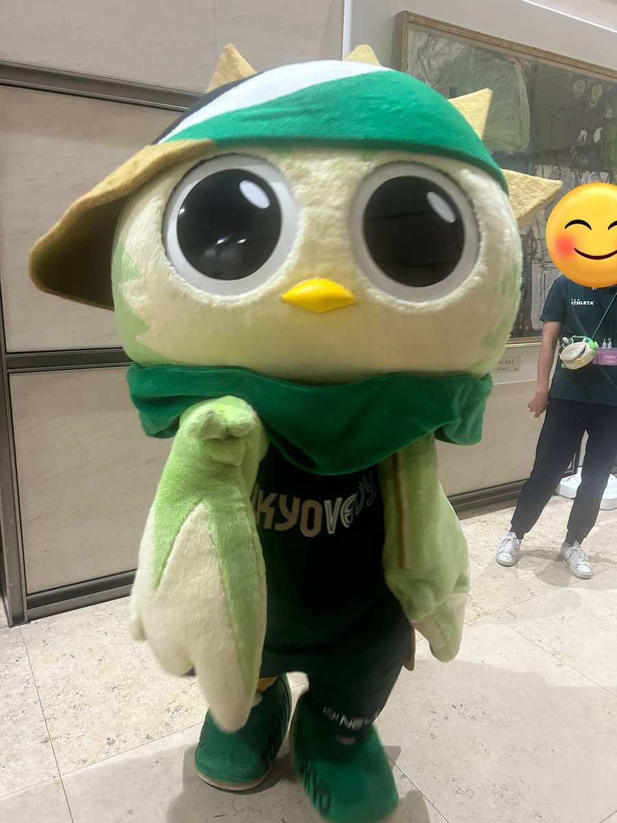 verokci0912's tweet photo. 直接に投げキスしてくれたのに、写真しか撮れなかった件😖
#リヴェルン
#Reverun
#Verdy https://t.co/hOrneAuLWC