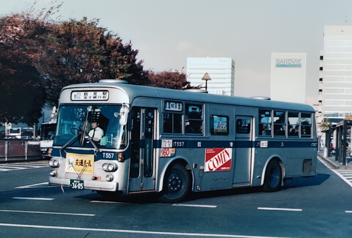 川崎鶴見臨港バス・いすゞK-CJM470・川重車体ボディ・1980年式。