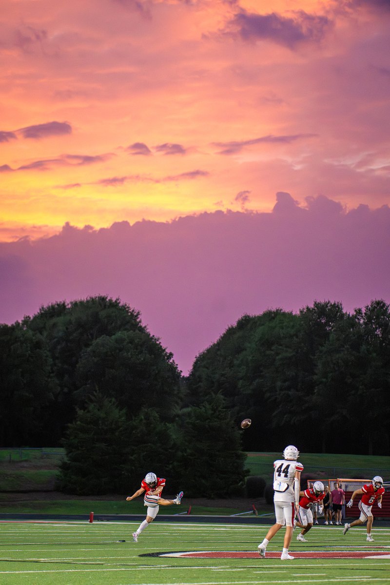 Mother Nature displayed her own version of #FridayNightLights during the scrimmage v Loganville last night!

<a href="/Brooksd2025/">Brooks Dalton</a>
<a href="/NOHSFootball/">North Oconee Football</a>
<a href="/NOHSTitans/">North Oconee Titans</a>
<a href="/Northoconeeath/">North Oconee Athletics</a>
<a href="/OfficialGHSA/">GHSA</a>