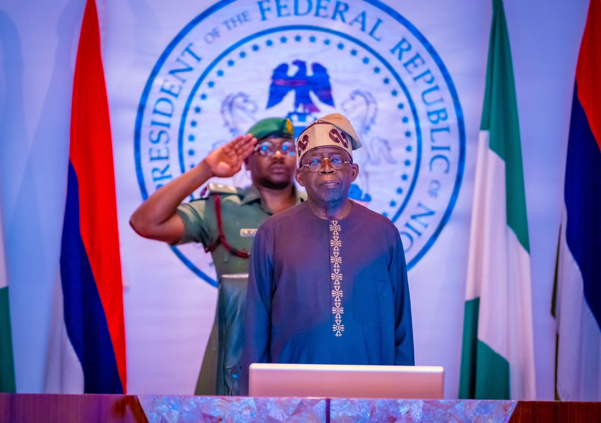 KenKIVA's tweet photo. PRESIDENT TINUBU TO ADDRESS THE NATION ON SUNDAY 4 AUGUST  2024 by 7:00AM

Tune in and hear what Baba will say... https://t.co/ORri2AvnpN