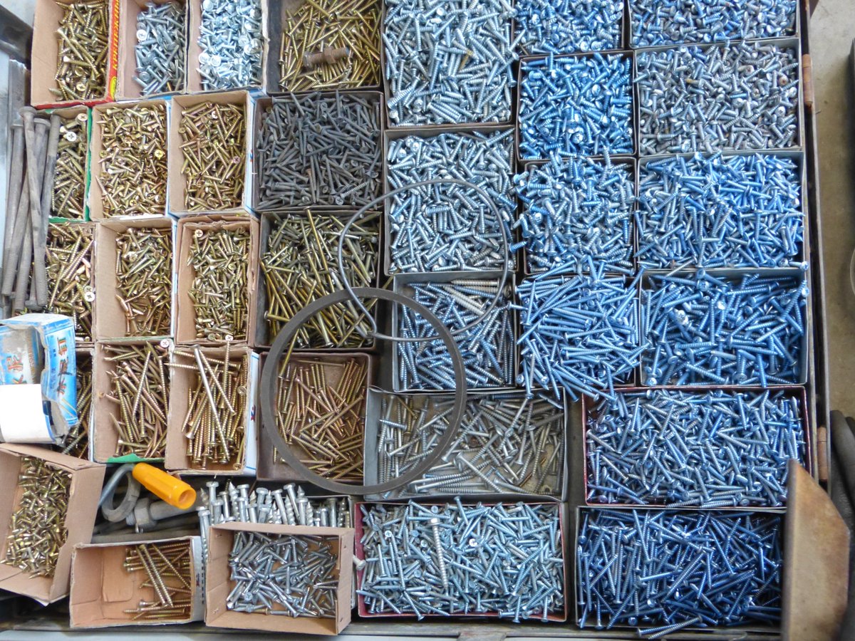 kevin2kelly's tweet image. LOOK Design Tip 185: Divide the world into rectangular boxes #LOOKdesign #designtip #kevinkelly