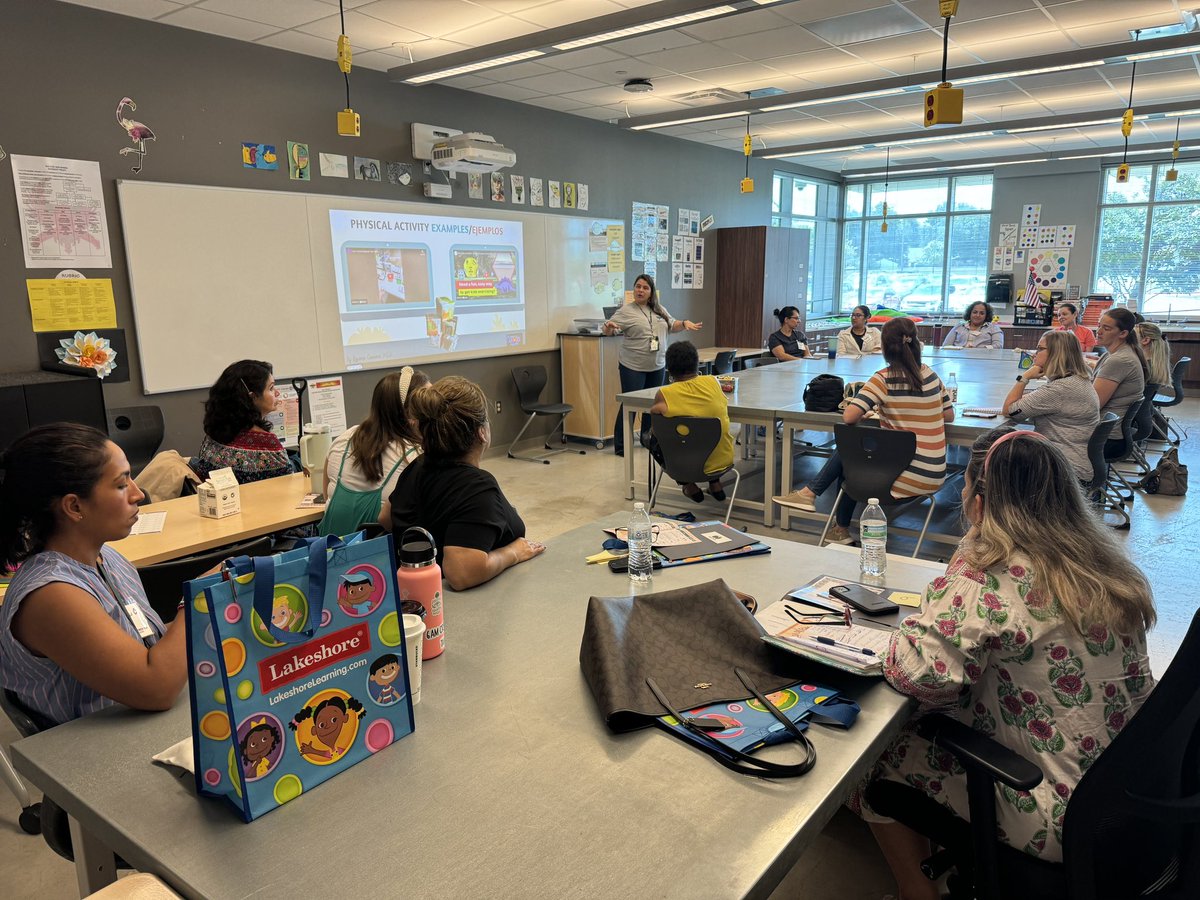 RROCKReady's tweet photo. Session 2 topics covered sensory learning, oral language development, gross motor skills, interactive read alouds, and more! Thank you to these amazing presenters! https://t.co/GhDDnP3BKd