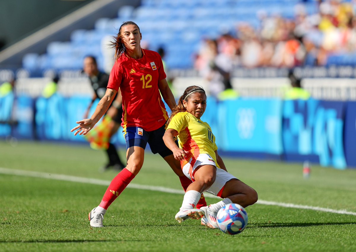 OlimpicoCol's tweet photo. 🥹 𝗚𝗿𝗮𝗰𝗶𝗮𝘀 𝗽𝗼𝗿 𝗹𝗮 𝗲𝗻𝘁𝗿𝗲𝗴𝗮 𝗴𝘂𝗲𝗿𝗿𝗲𝗿𝗮𝘀, 𝗵𝗼𝘆 𝗵𝗮𝗰𝗲𝗻 𝗵𝗶𝘀𝘁𝗼𝗿𝗶𝗮 💛💛💙❤️

La Selección colombiana de fútbol femenino fue superada en penales (🇪🇸 4-2 🇨🇴)  por la campeona del mundo, España.

¡Hasta el último suspiro!🔥 👏👏

📸 @FCFSeleccionCol https://t.co/iVeZYfDGS9