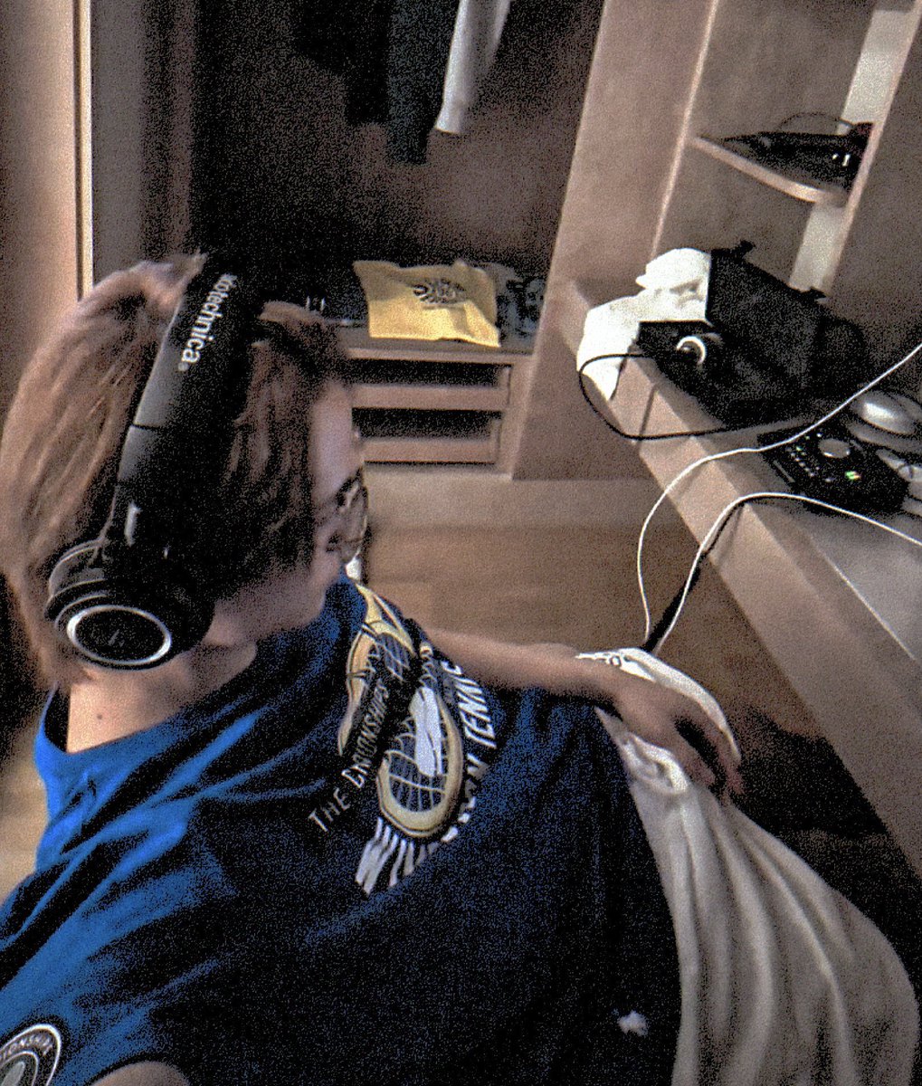 sevenpixells's tweet image. 