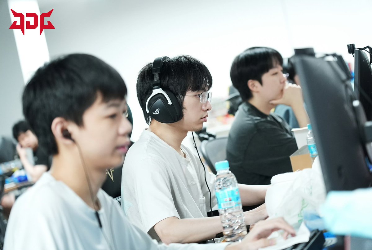 Prepare for the playoffs
#JDGWIN