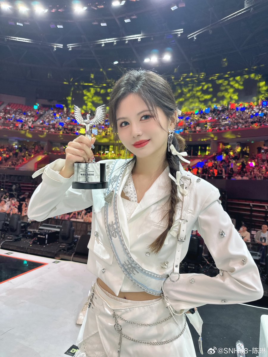 240804 || weibo update 

🏆 54 🩷
🏆 46 💗
🏆 38 💝
🏆 23 💖
我相信
我们经历的一切
都是未来惊喜的伏笔✨✨✨

-
#SNH48 #ChenLin #陈琳