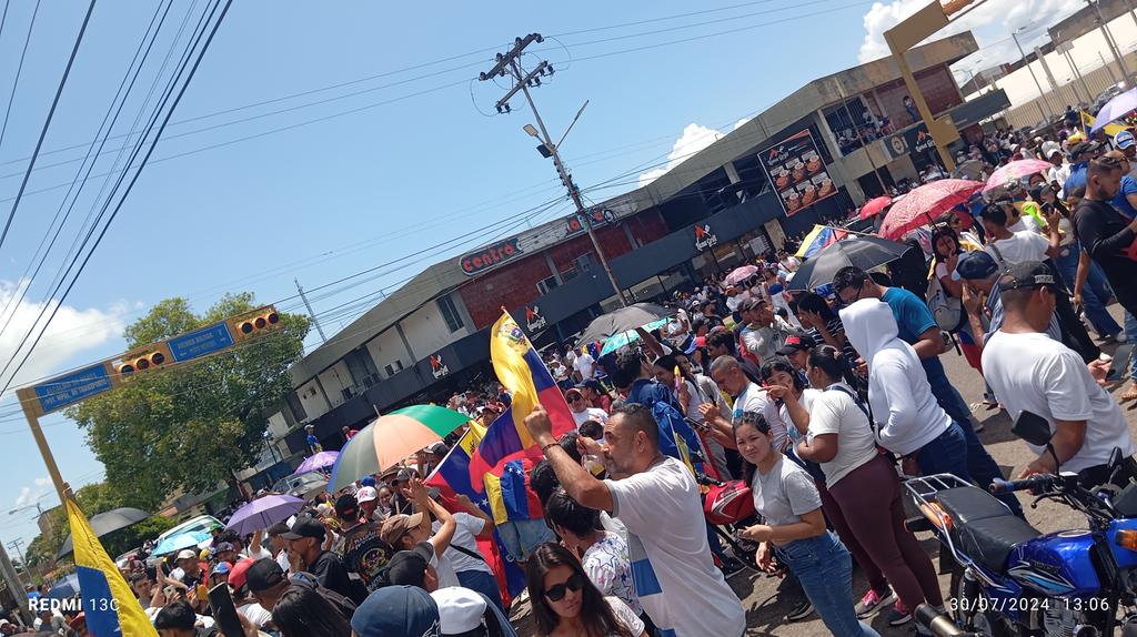 Lay3108M's tweet photo. En realidad la lucha contra el chavismo no ha sido nada fácil ya que ellos tienen el poder, tienen el poder haciendo trampas pero lo tienen, no queremos vivir más lo que pasamos en el 2016-2020 ya que el gobierno asesino a miles de jóvenes en las llamadas protestas guarimberas!! https://t.co/Azg6DuouQ4