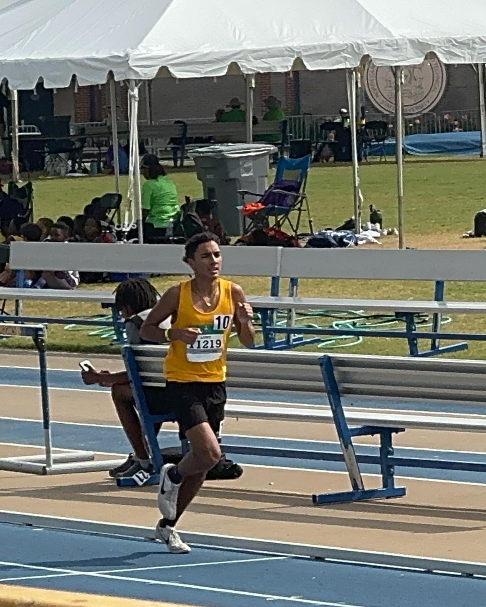 Shout out and congrats to Shawn Lowe on competing at the AAU junior Olympics in North Carolina this past week!  Shawn PRed in the 3000M. Great job Shawn!