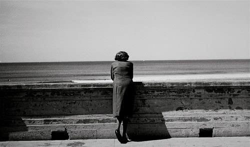 literlandweb1's tweet photo. "Hay algo tan necesario como el pan de cada día, y es la paz de cada día. La paz sin la cual el pan es amargo".
Amado Nervo
📷Albert Levy https://t.co/NsMZ7Irq2I