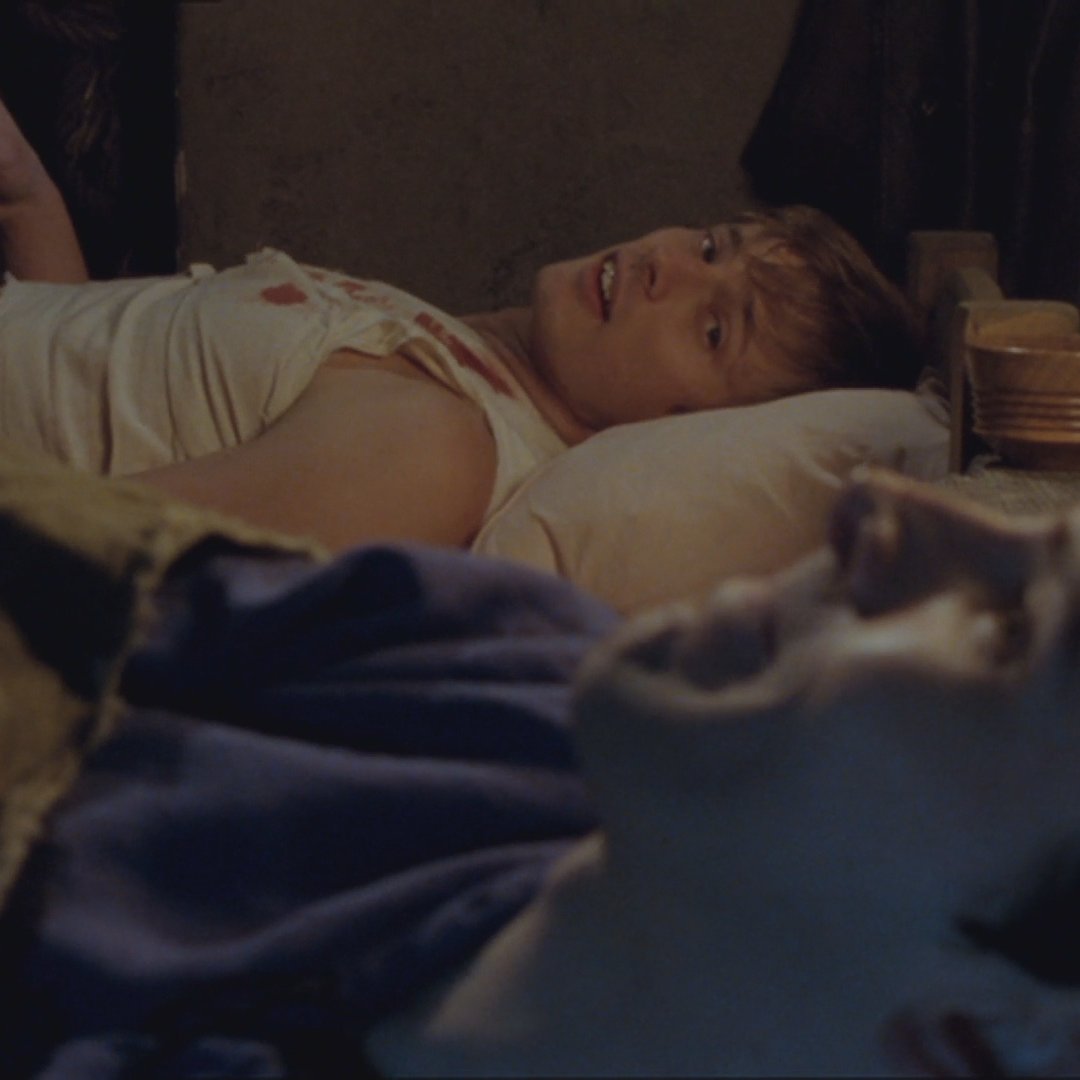 arthur's house                   arthur's home