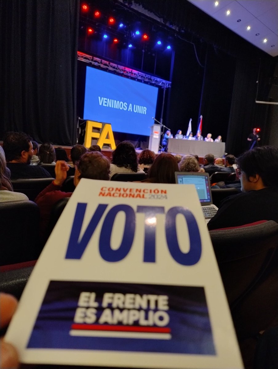 Comenzando la  convención nacional de nuestro FA ♥️💙🤍