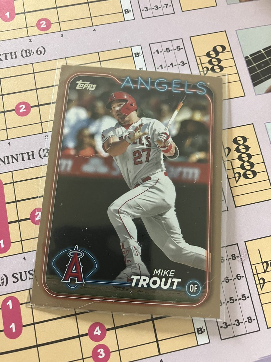 Mighty_Lark's tweet photo. I started collecting Trout because my kid likes him. I’m sad because the Mets are playing the angels and he isn’t healed. My son and I were going to watch these games together. Here’s to your recovery, king. #baseballcards #whyicollect https://t.co/d5tAO00KIj