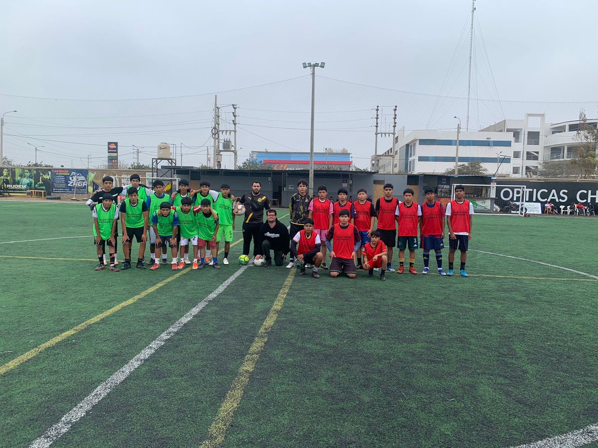 SN11latin's tweet photo. ¡Gracias por recibirnos, Chiclayo!

Fue nuestro ultimo destino en esta gira por el norte del Peru. Como siempre hubo bastante talento cuando vamos a promover por esta pagina.

Gracias a 3l Capi por apoyar a ScoutingNetwork11 con nuestras camisetas especiales. https://t.co/3RMxM7Ei0P