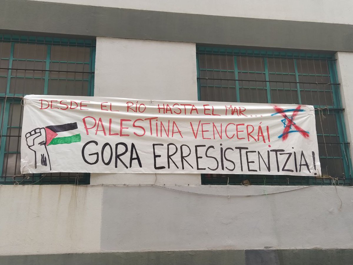 Ahora más que nunca, desde Portugalete apoyando la lucha del Pueblo Palestino🇵🇸

GORA ERRESISTENTZIA!✊
