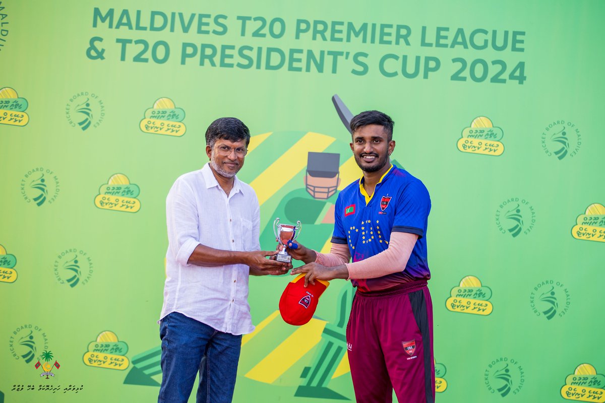 MoYSF_mv's tweet photo. Sports Minister Abdulla Rafiu, attends the final match and closing ceremony of the T20 President's Cup 2024.
Commissioner of Sports Mohamed Tholaal, and State Minister Mohamed Riyaz, were also in attendance to witness the thrilling finale. 
@maldivescricket https://t.co/yie1G4U3WZ