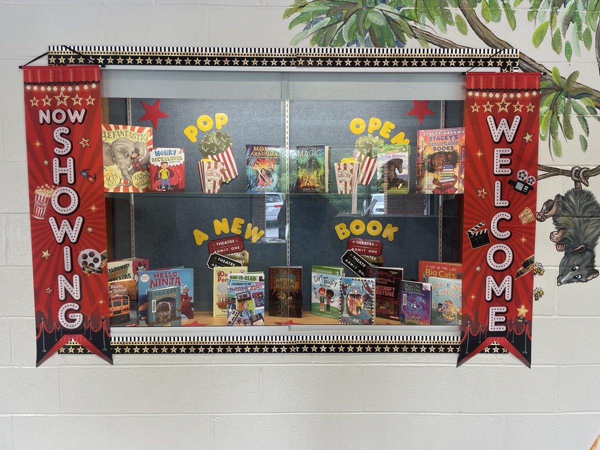 KCS_JeffLibrary's tweet image. New School Year… New Library Books ! @KCS_JeffLibrary @KCS_Libraries @KCS_Jefferson @KCS_TJESPrinc