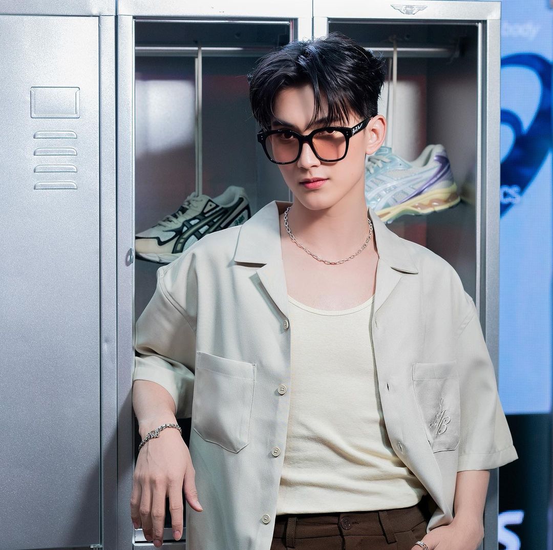 first__News's tweet image. 240803 Firstfh Headquarters Instagram update

ASICS Celebration of Movement 

#ASICSxFirst
#First_Chalongrat #รักแรกของเฟริสท์