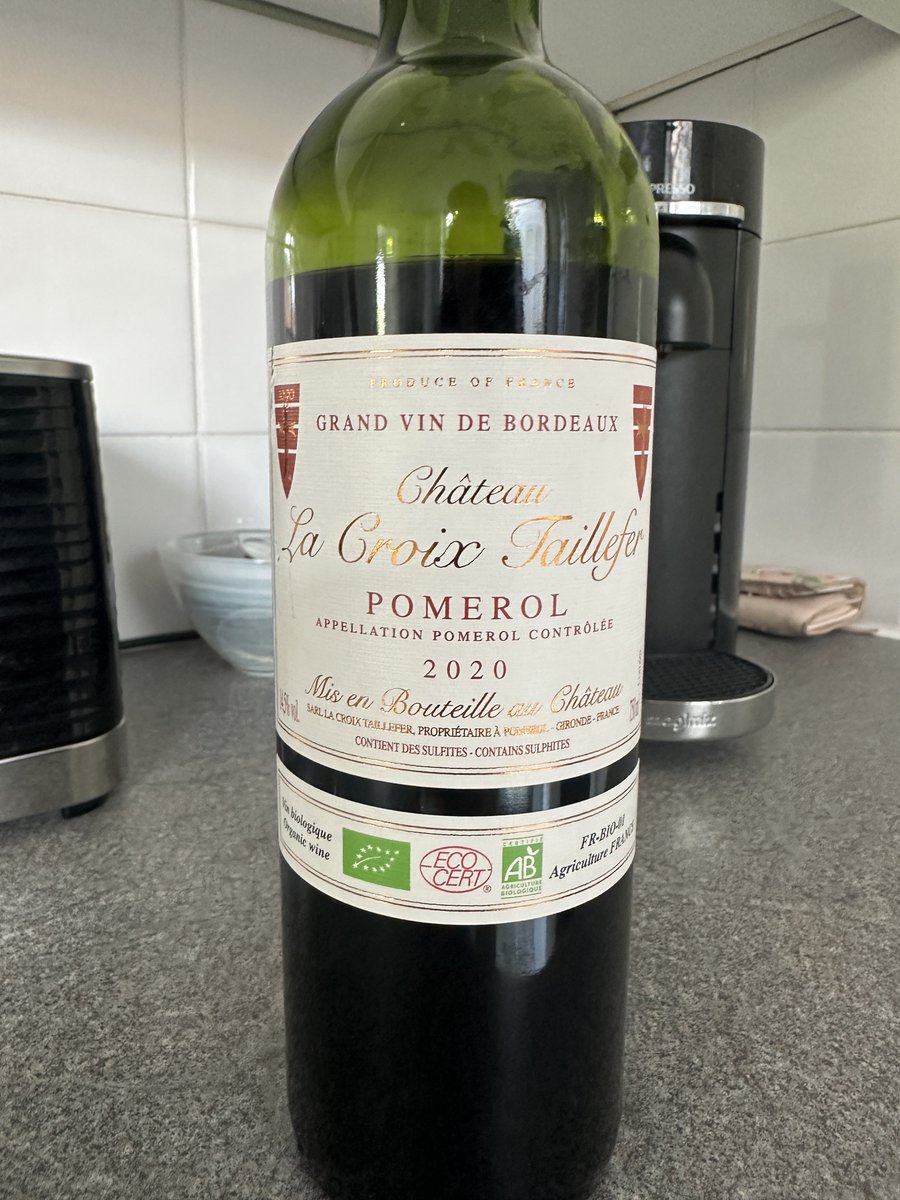 Whilst working on the computer, I got this nice Pomerol to keep me motivated