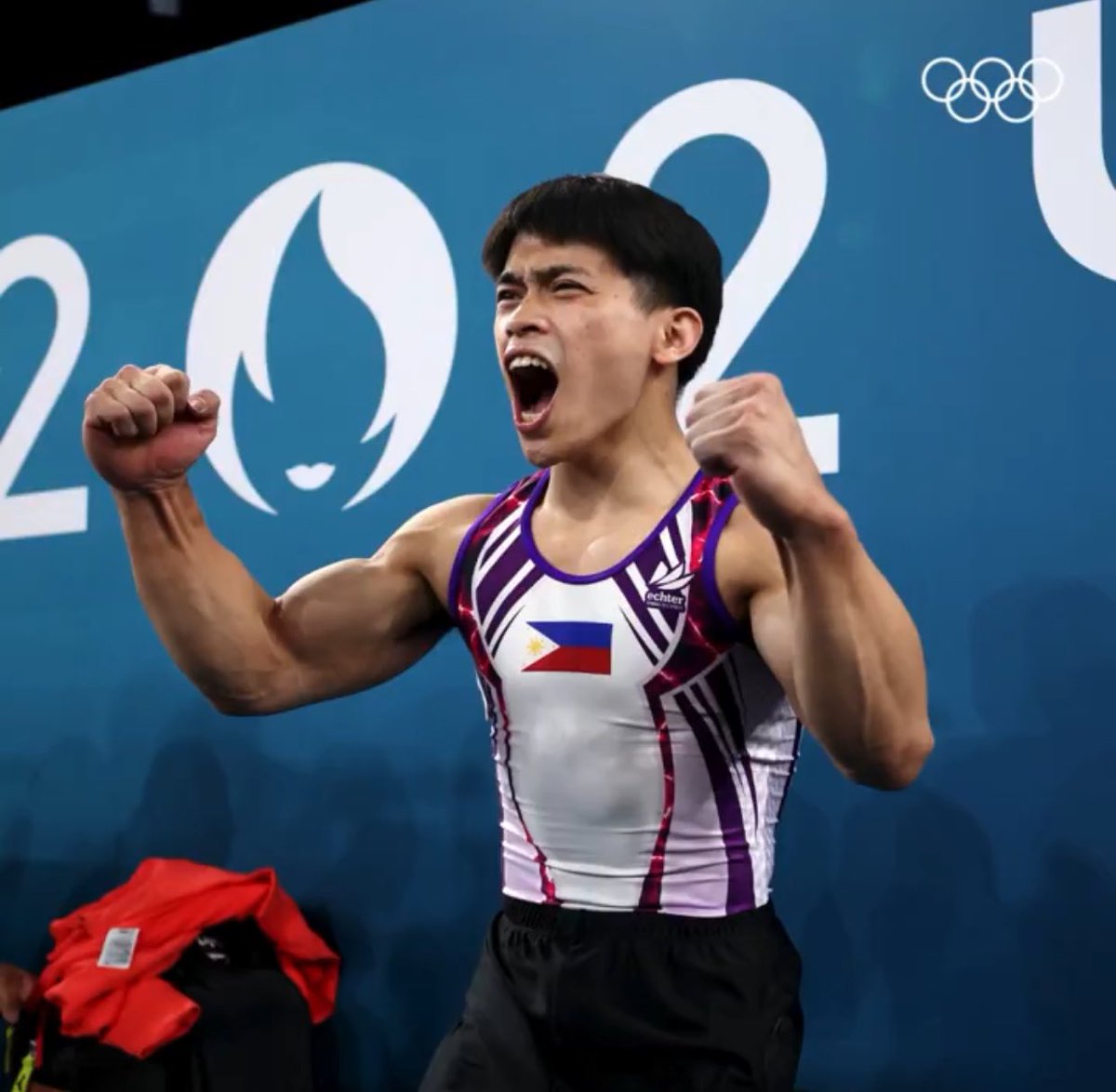 adufalconista's tweet photo. CONGRATULATIONS CARLOS YULO 💙 The whole Adamson is very proud of you! 

OLYMPIC CHAMPION!
#Olympics2024 https://t.co/279DiujlvK