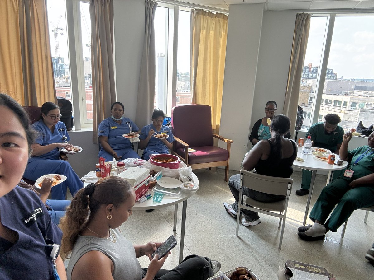 GrealGana's tweet photo. Jollof Rice cook off π¬ππ³π¬+ ward meeting rolled into 1! #ward5D #Wellbeing #weareEngaging @barts_team @V_LeeNHS @BH_Include https://t.co/A65ZPbouRC