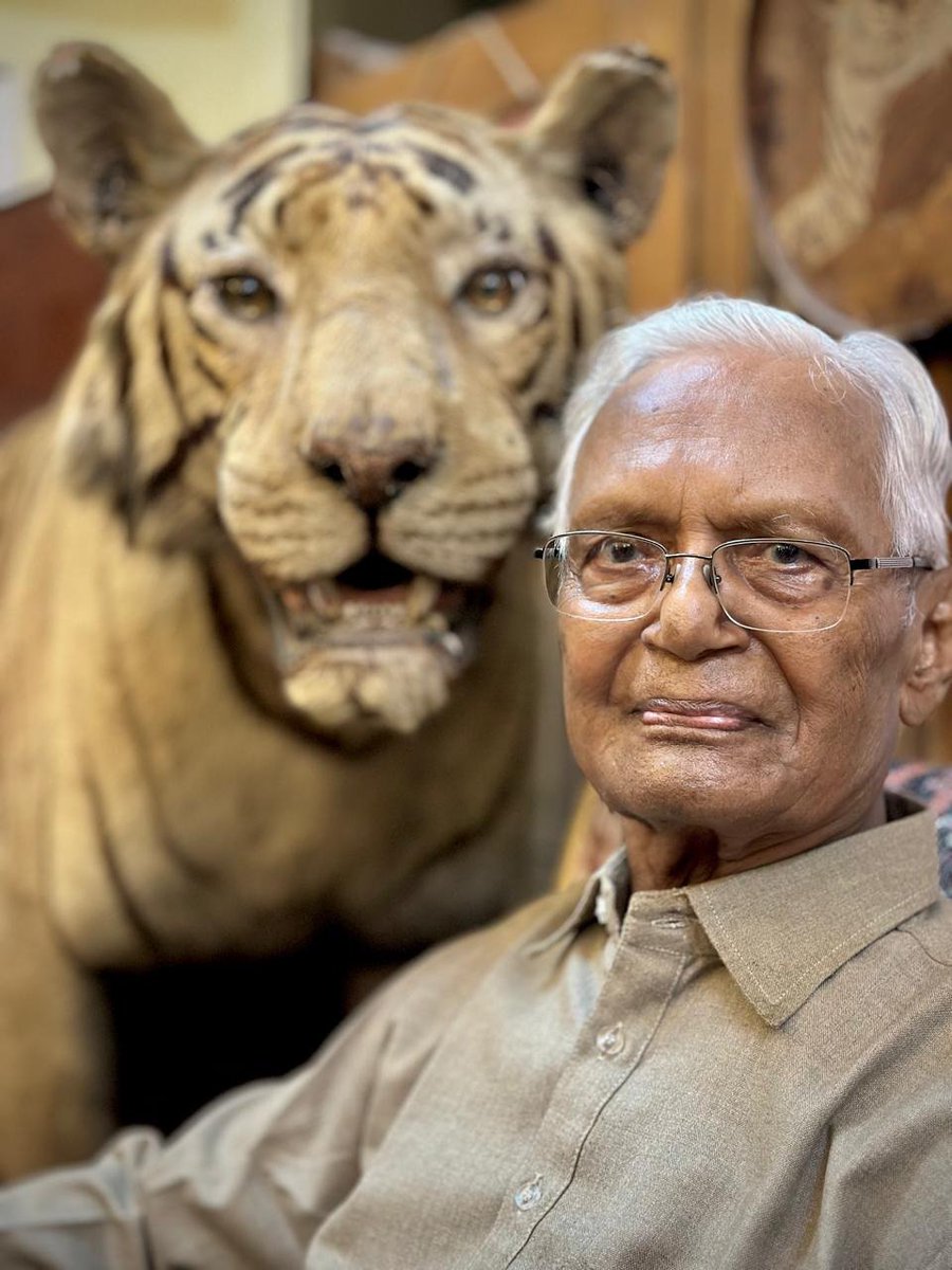 minforestmp's tweet photo. मुख्य वन्य प्राणी अभिरक्षक के रूप में हमारे प्रदेश के 9 राष्ट्रीय उद्यानों एवं 22 अभयारण्यों की नींव रखने वाले मध्यप्रदेश के सपूत स्व. श्री जगत ज्योति दत्ता को वन्य प्राणी संरक्षण विशेषकर बाघ संरक्षण के क्षेत्र में किए गए उनके योगदान के लिए हमेशा याद किया जाएगा। 

@moefcc https://t.co/lyfaMtavl7