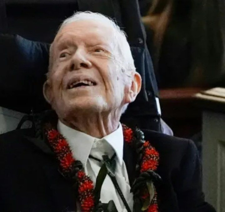 Determined to make it past his 100th birthday to vote Kamala2024💙💙💙 We love you, President Carter!