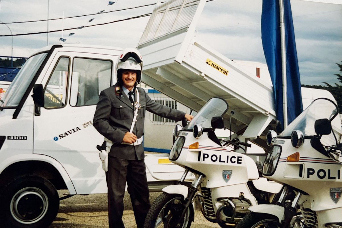 MarioLeiter's tweet photo. Dank an alle, die mich auf diesem Weg begleitet haben. (2/2) #Polizei #Bludenz #Stadtpolizei #Jubiläum #Dienst #Beamter #jobliebe❤️ https://t.co/LdzuSa98lc
