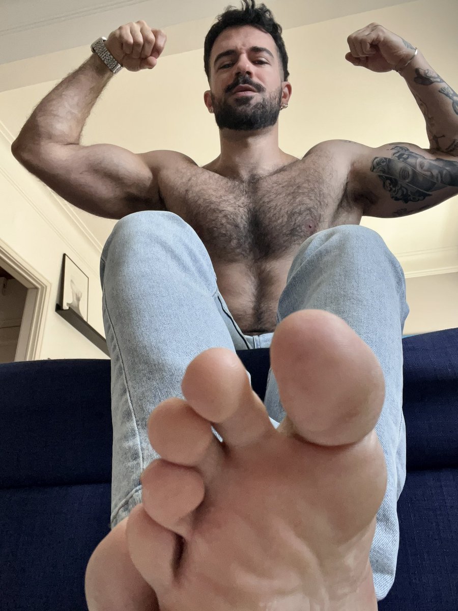 Armpits or toes?