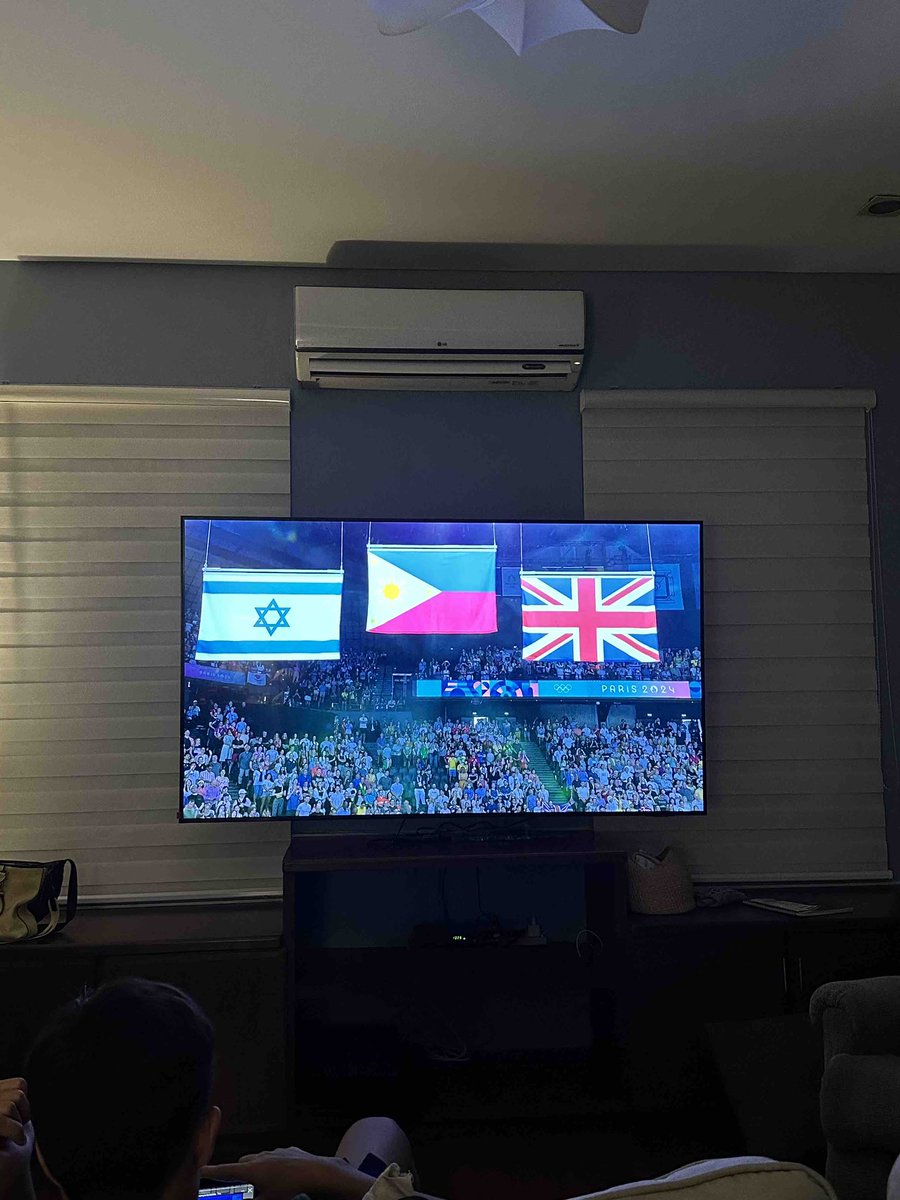 Gold! Proud moment! Olympic Champion! 🇵🇭