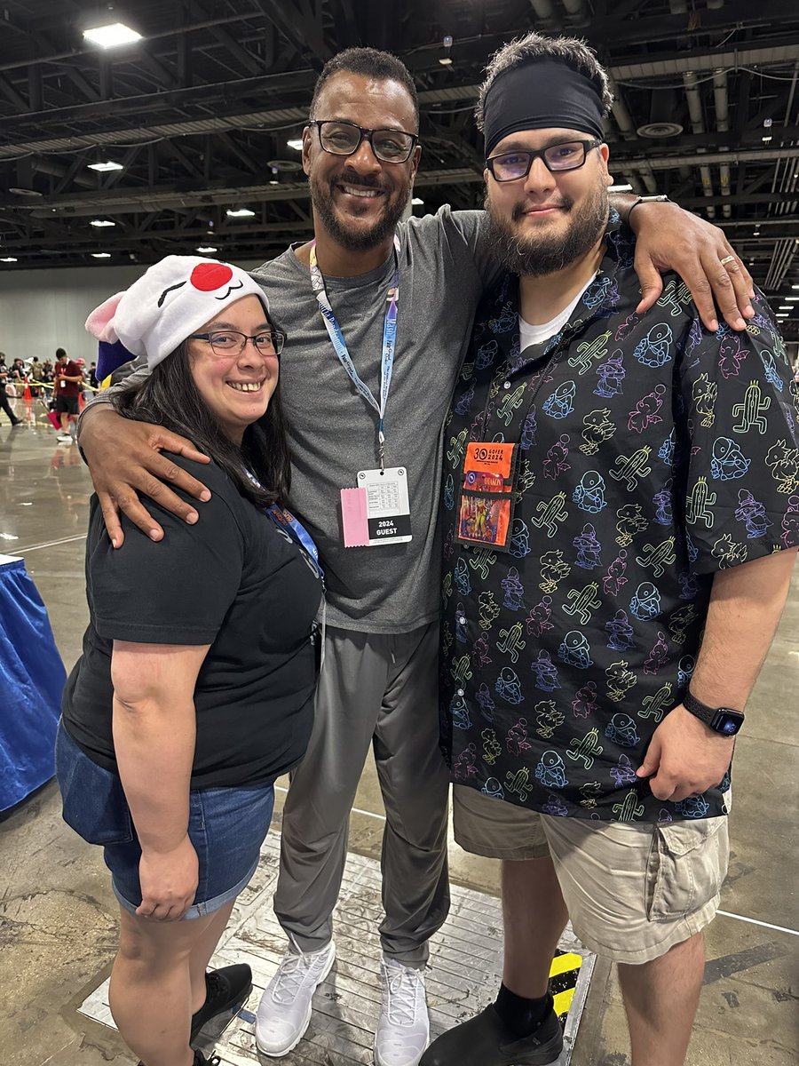 KoberoXavier's tweet photo. I’m very awkward when I meet people, but I was super grateful that the legendary @JohnEricBentley took time to meet with us fans at #Otakon2024. A true beacon of positivity and kindness.

@angteep and I are eternally grateful. Thank you so much! https://t.co/SHXdRkqTNX